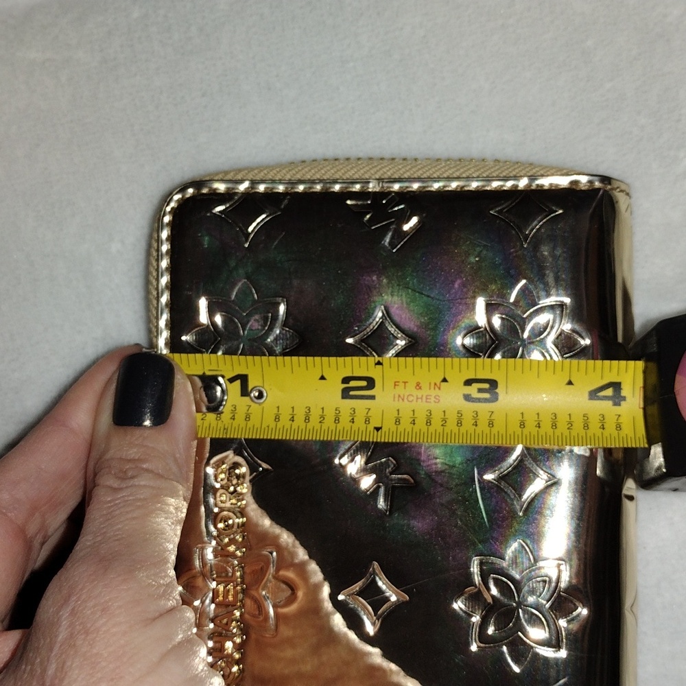 Michael Kors Gold Wallet with Pearl Handle - Picture 12 of 13